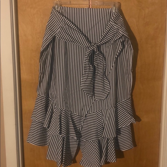 Worthington Dresses & Skirts - Worthington high waisted skirt. Size 18 Worthington Dresses & Skirts - Worthington high waisted skirt. Size 18